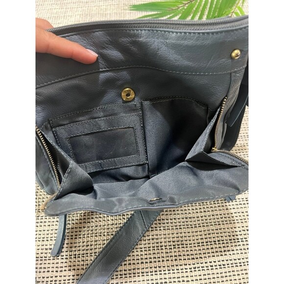 crossbody leather bag - Picture 7 of 10